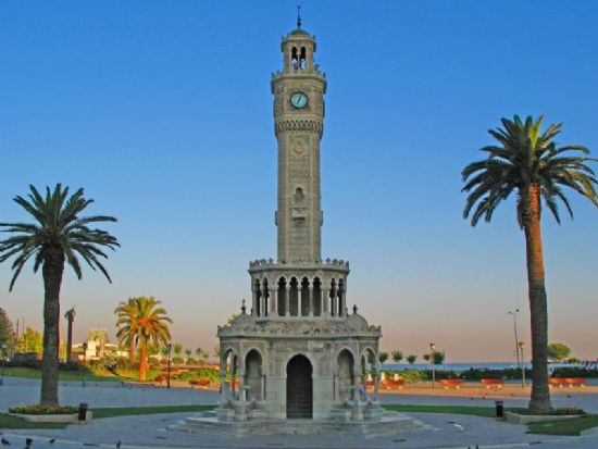 İzmir Saat Kulesi Resimleri