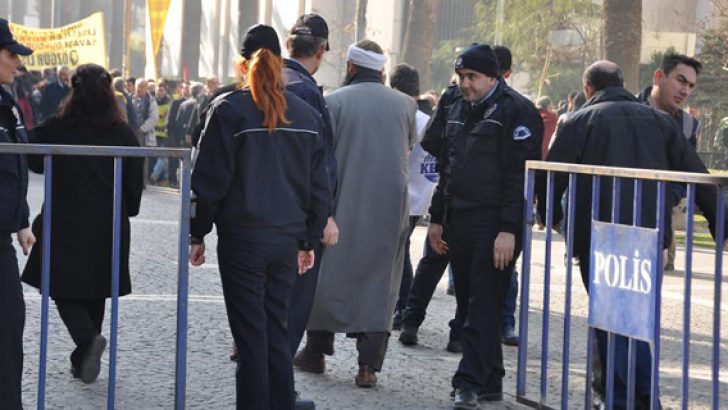 Cübbeli Adam Panik Yarattı