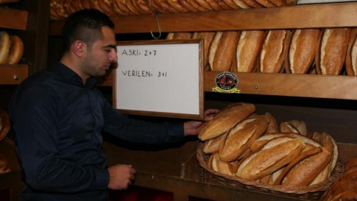 Suriyelilere Askıda Ekmek Uygulaması
