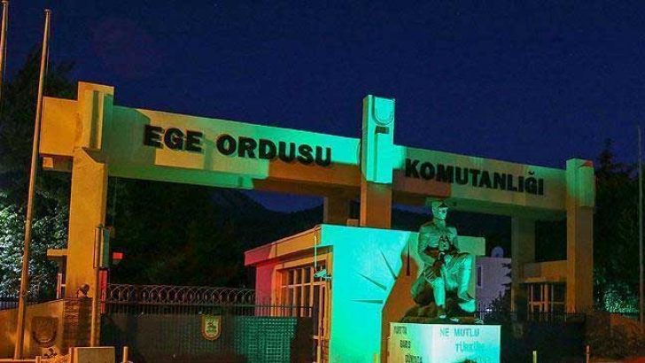 Emir astsubayının ‘darbe oyunu’ kameraya takıldı!