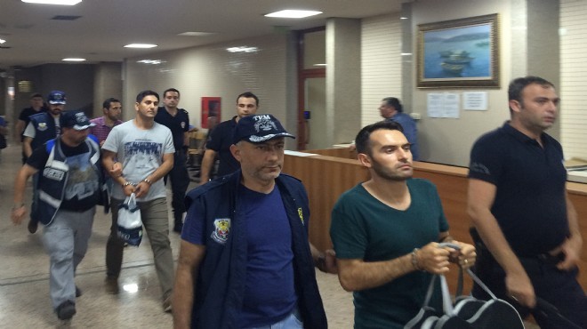 İzmir’de ‘darbe’ operasyonunda 15 tutuklama