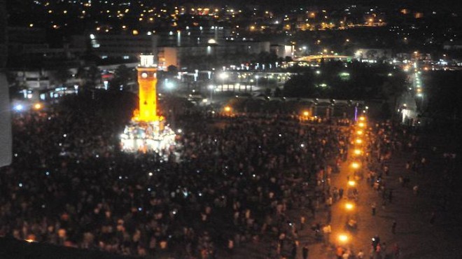 İzmir’de 15 Temmuz gecesi: Kriz masası nasıl çalıştı?