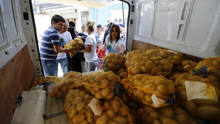 11 bin aileye patates yardımı