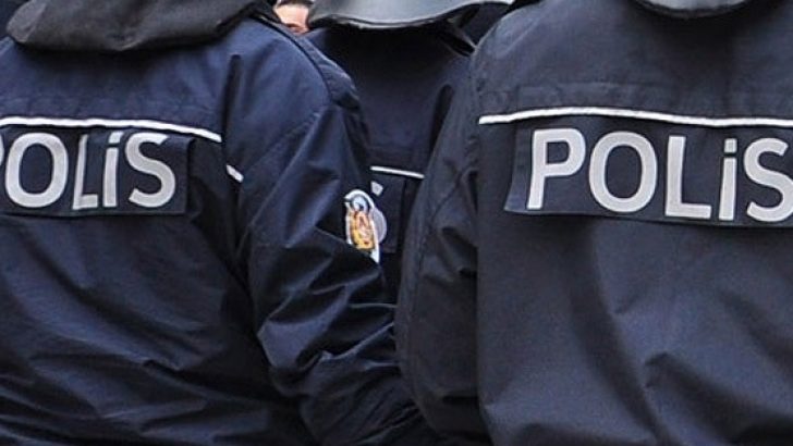 İzmir’de FETÖ operasyonunda 33 polis tutuklandı