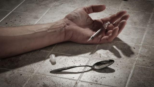 İzmir’de acı son: Uyuşturucu kurbanı mı?