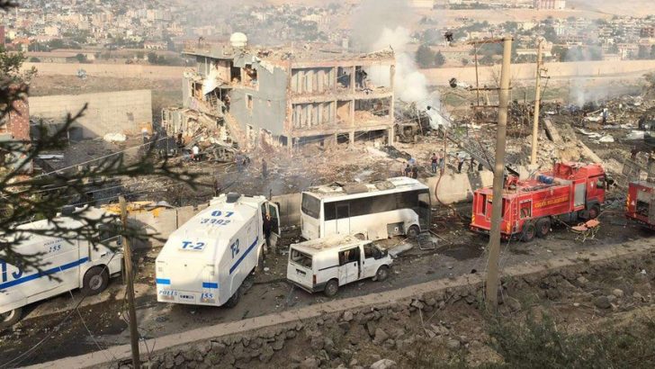 Cizre’de hain saldırı: 11 şehit, 78 yaralı