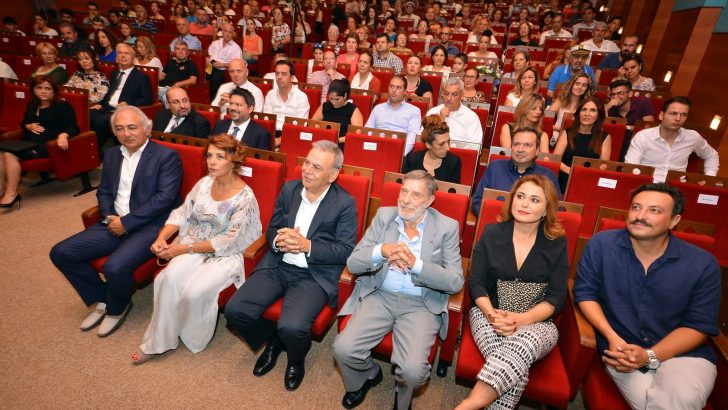 Sinemanın sevilen isimleri İzmir’de buluştu