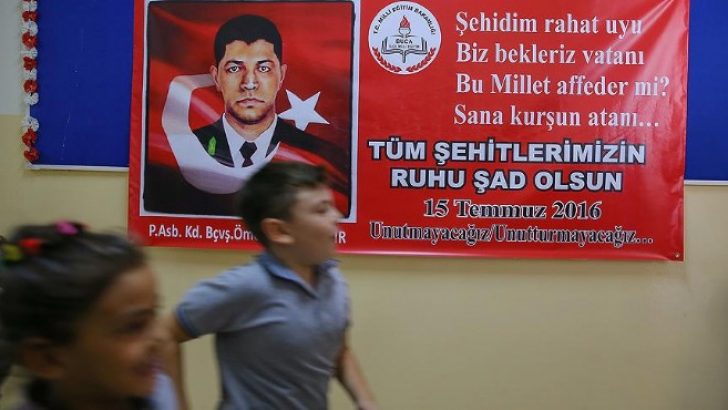 İzmir’de FETÖ’den kapatılan okullarda şehitlerin adı yaşıyor!