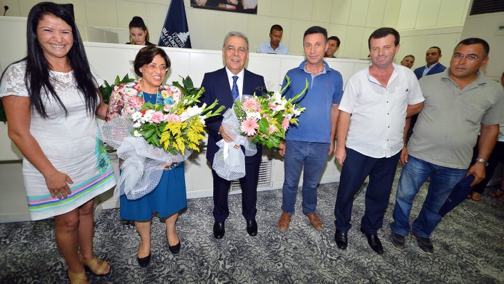 Bir kutlama, bir veda