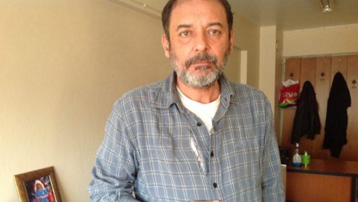 İzmirli Gazeteciye Gözaltı