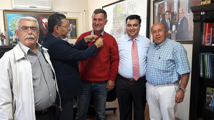 CHP’nin önemli ismi AK Parti’ye imza attı…
