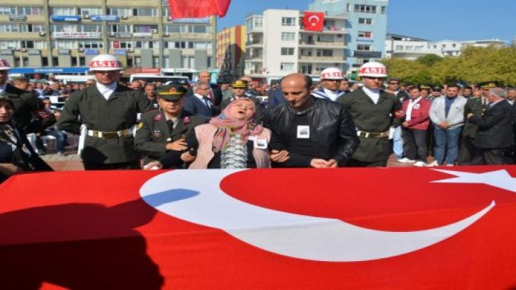 Aliağa şehidini uğurladı