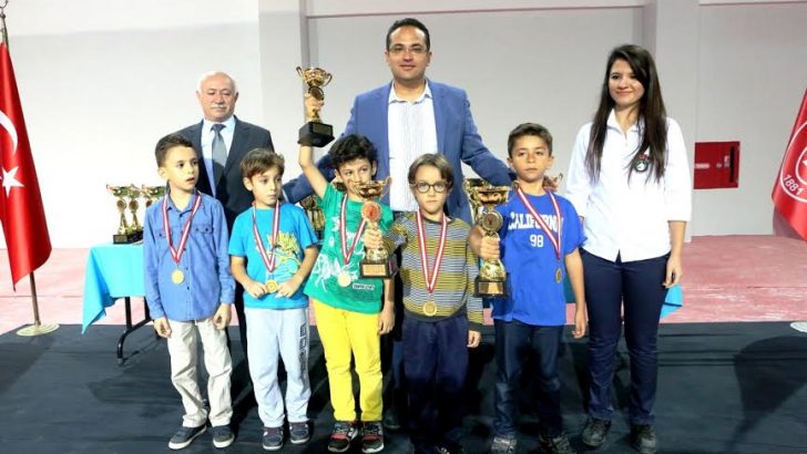 Bornova’da satranç heyecanı
