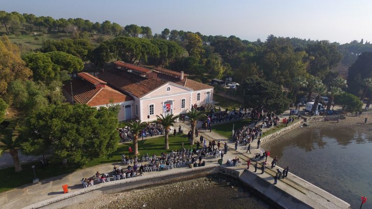 Giritli Türkler,Karantina Adası’nda Buluştu