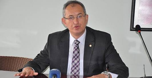 İzmir’de müdürün yazdıkları CHP’yi harekete geçirdi…