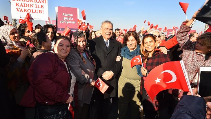 “Hakkınızı söke söke alın!”