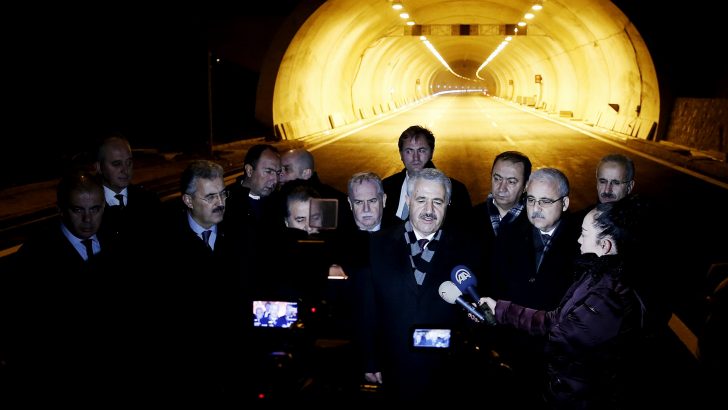 Bakan Arslan’dan İstanbul-İzmir Otoyolu için önemli mesajlar