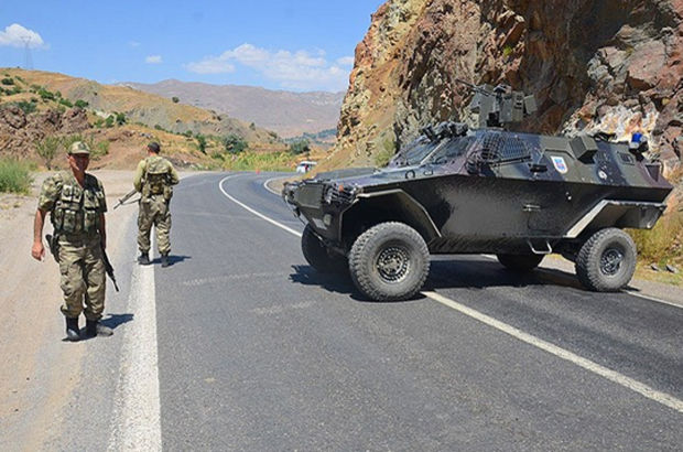Bitlis’te PKK’lılarla çatışma: İki asker şehit oldu