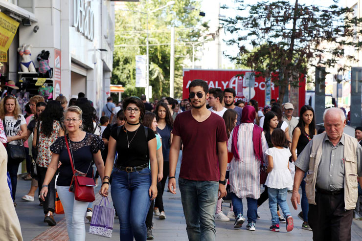 Türkiye’nin nüfusu 79 milyon 814 bin 871 kişiye yükseldi