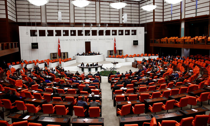 Sırada referandum: Anayasa değişikliği teklifinin tümü Meclis’ten geçti