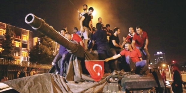 AKP Sözcüsü: 15 Temmuz yıl dönümünde sembol olan bütün mekânlarda olacağız