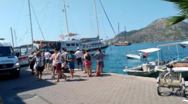 Marmaris’te içinde 11 kişinin bulunduğu tekne battı: Ölü ve yaralılar var