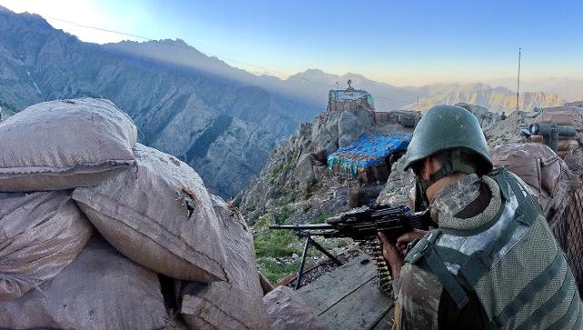 Hakkari’de çatışma: 8 şehit