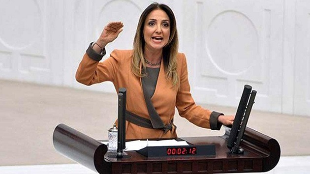 CHP’de Aylin Nazlıaka tartışması! Af talep etti tartışma çıktı