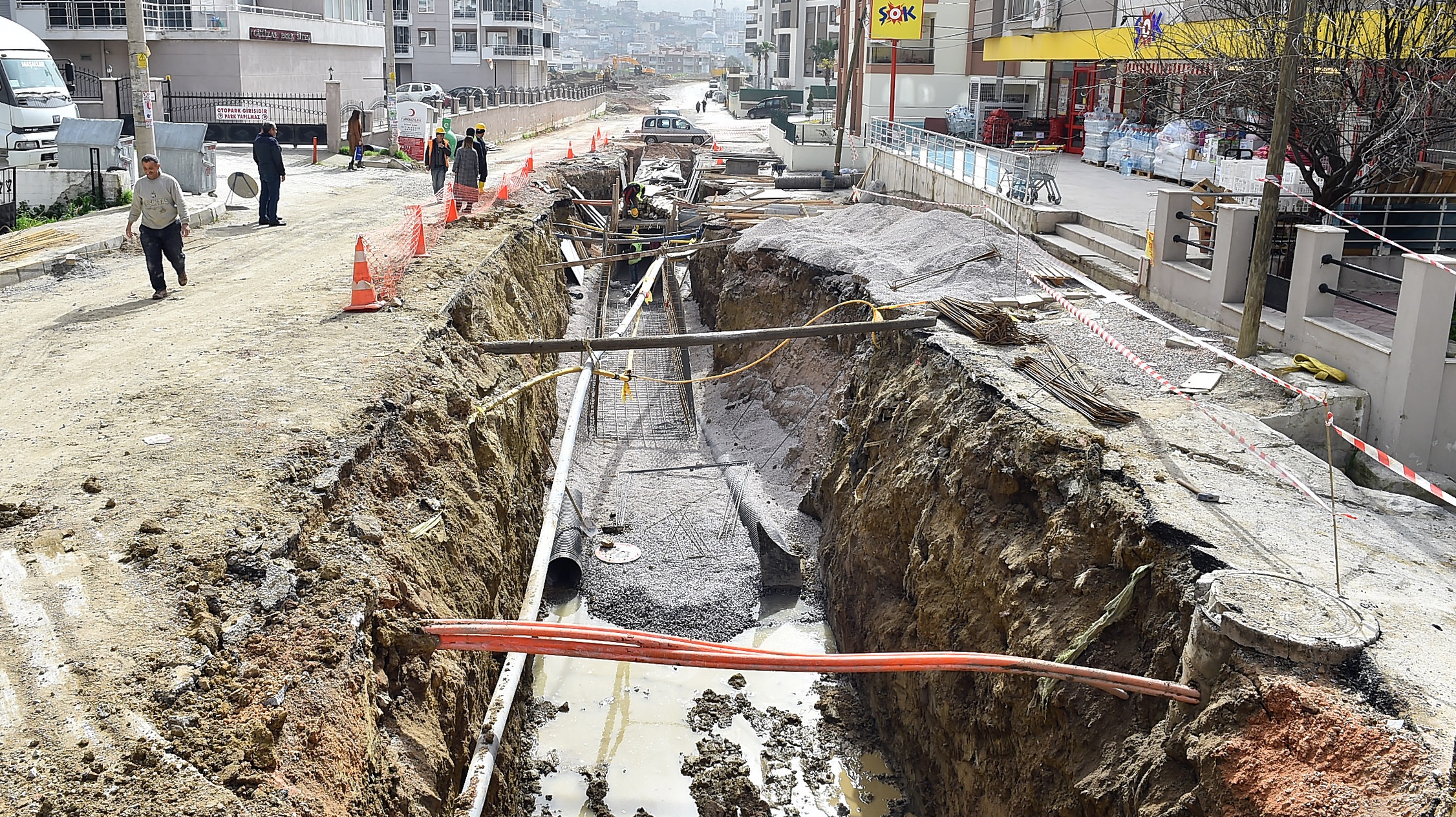 Karabağlar Vatan Mahallesi’nde yoğun tempo