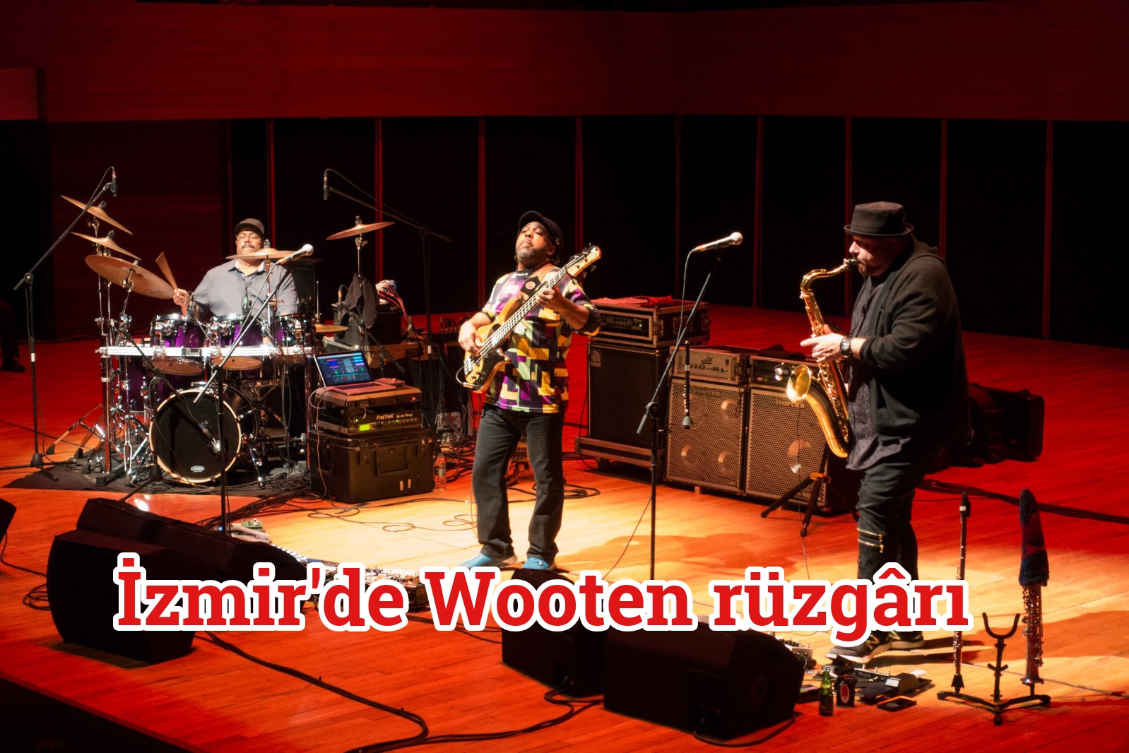 1 Festival İzmir”de Victor Wooten rüzgarı