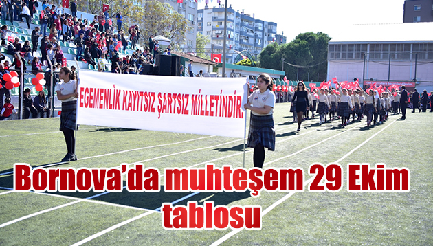 Bornova’da muhteşem 29 Ekim tablosu