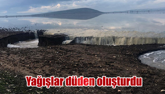 Yağışlar düden oluşturdu