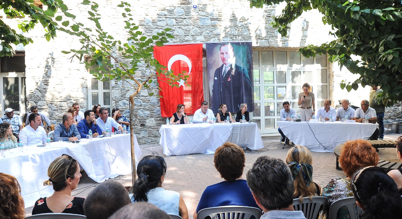 Seferihisar Belediyesi Eylül Ayı Meclis Toplantısı halkla iç içe gerçekleşti
