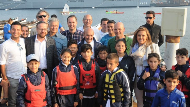 İzmir’in çocukları denizle buluştu