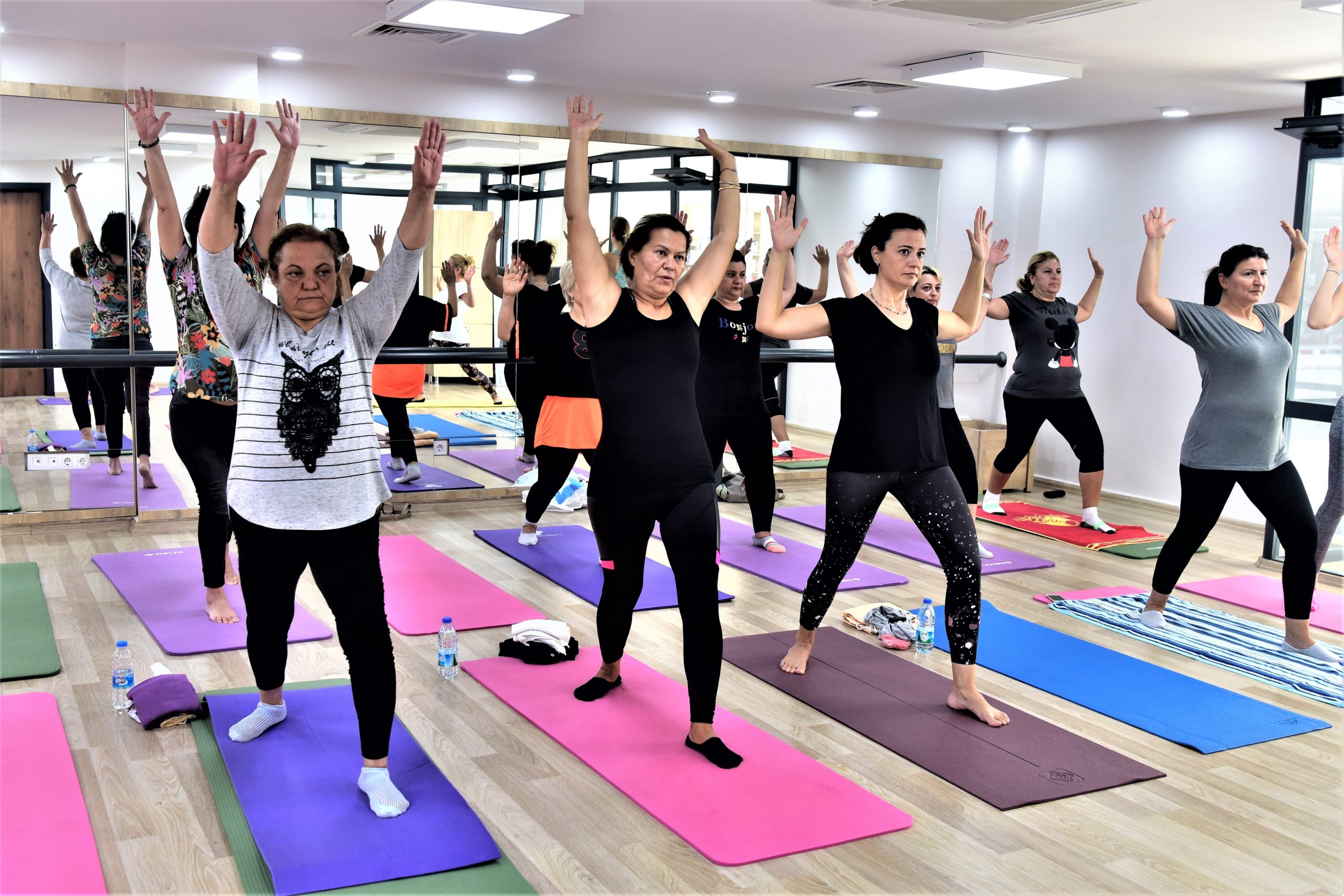 Bornova’da stresin ilacı: Yoga