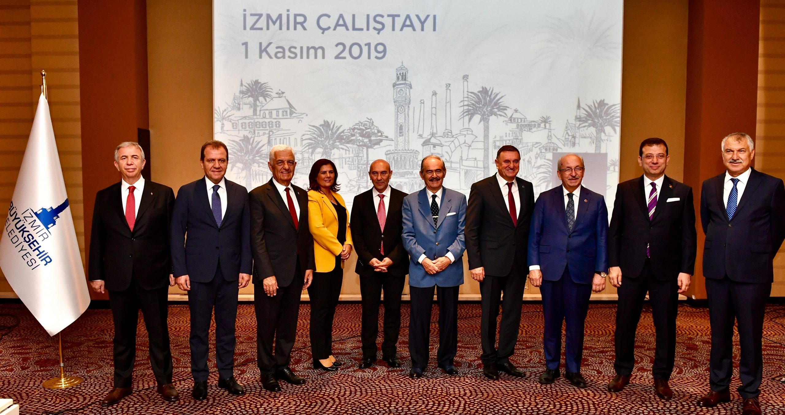 Büyükşehir Belediye Başkanları zirvesi İzmir’de başladı