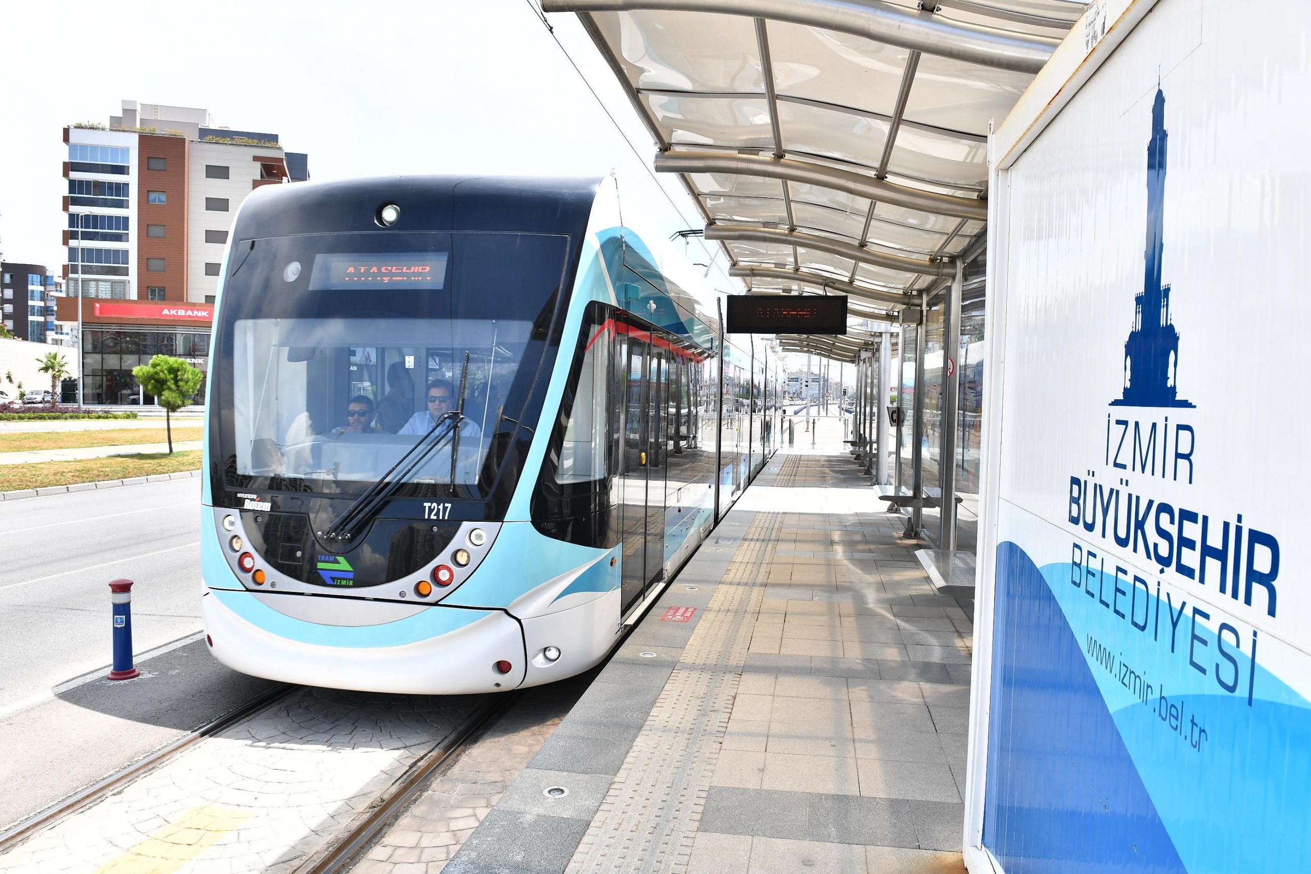 İzmir’de tramvay 50 milyon yolcu taşıdı
