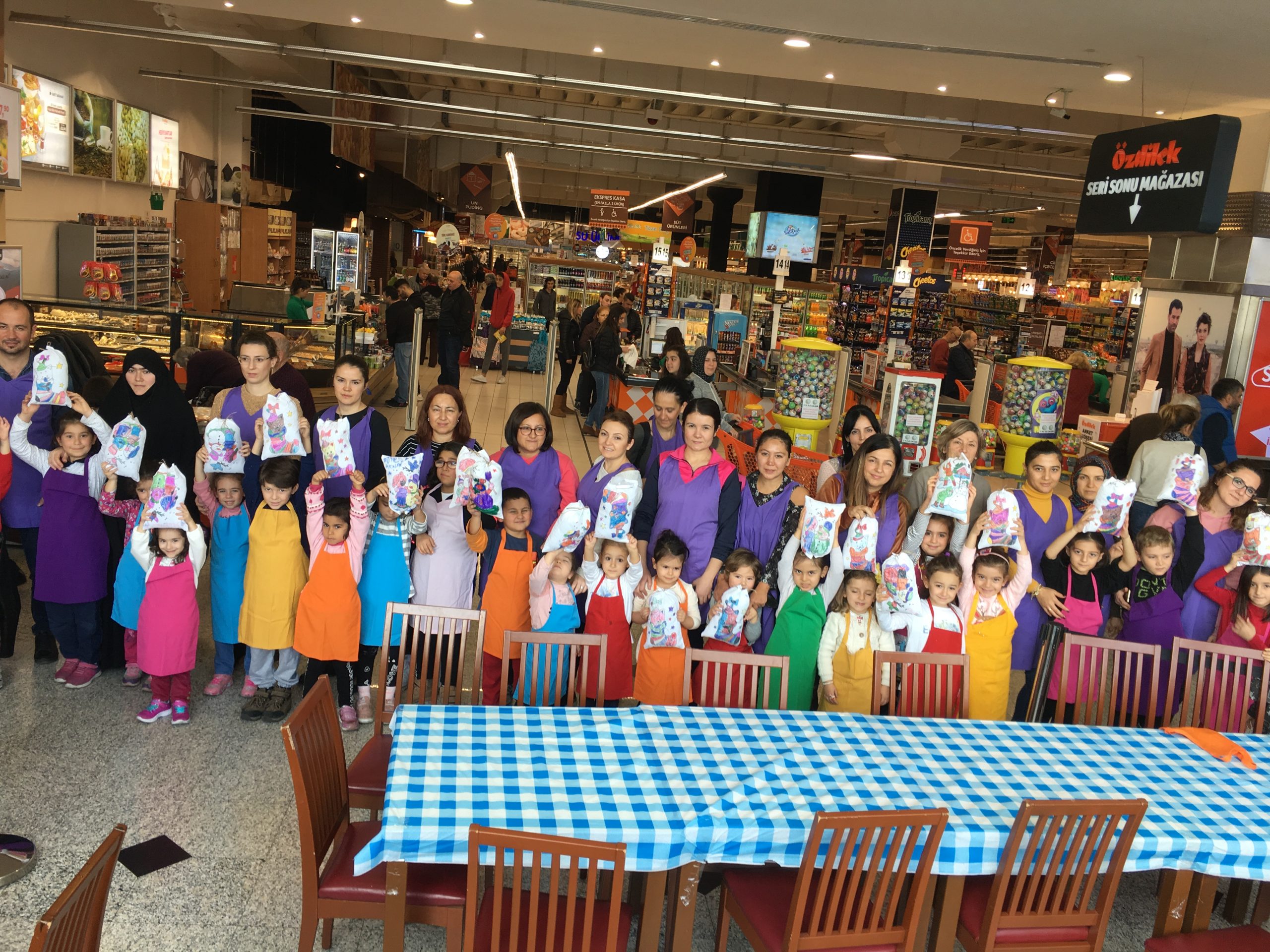 Özdilek İzmir AVM ’de Yılbaşı Aile Atölyeleri Başladı