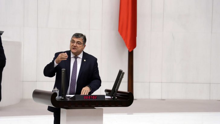 CHP’li Sındır, Karaburun’daki balık çiftliklerini Meclis gündemine taşıdı