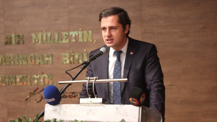 “AKP TUTARSIZ VE AMAÇSIZ BİR EYLEM İÇİNDE”