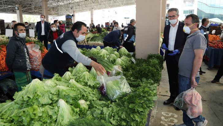 Gaziemir’in pazaryerlerinde koronavirüs seferberliği