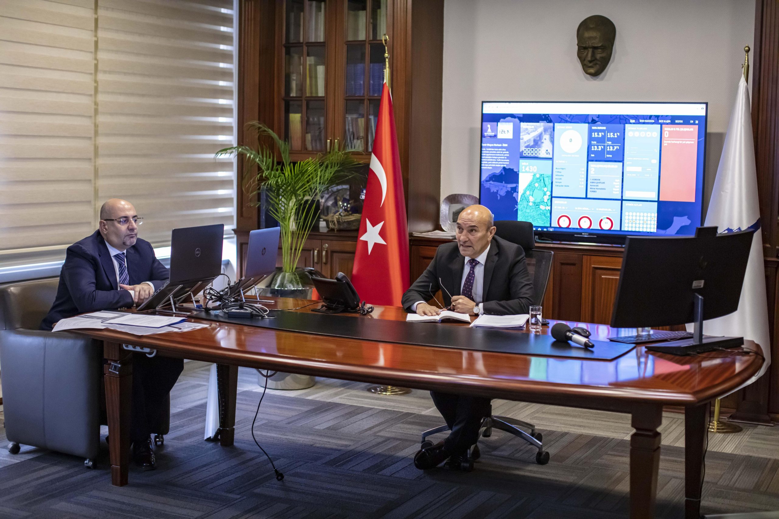 İzmir Büyükşehir kriz belediyeciliğine geçti