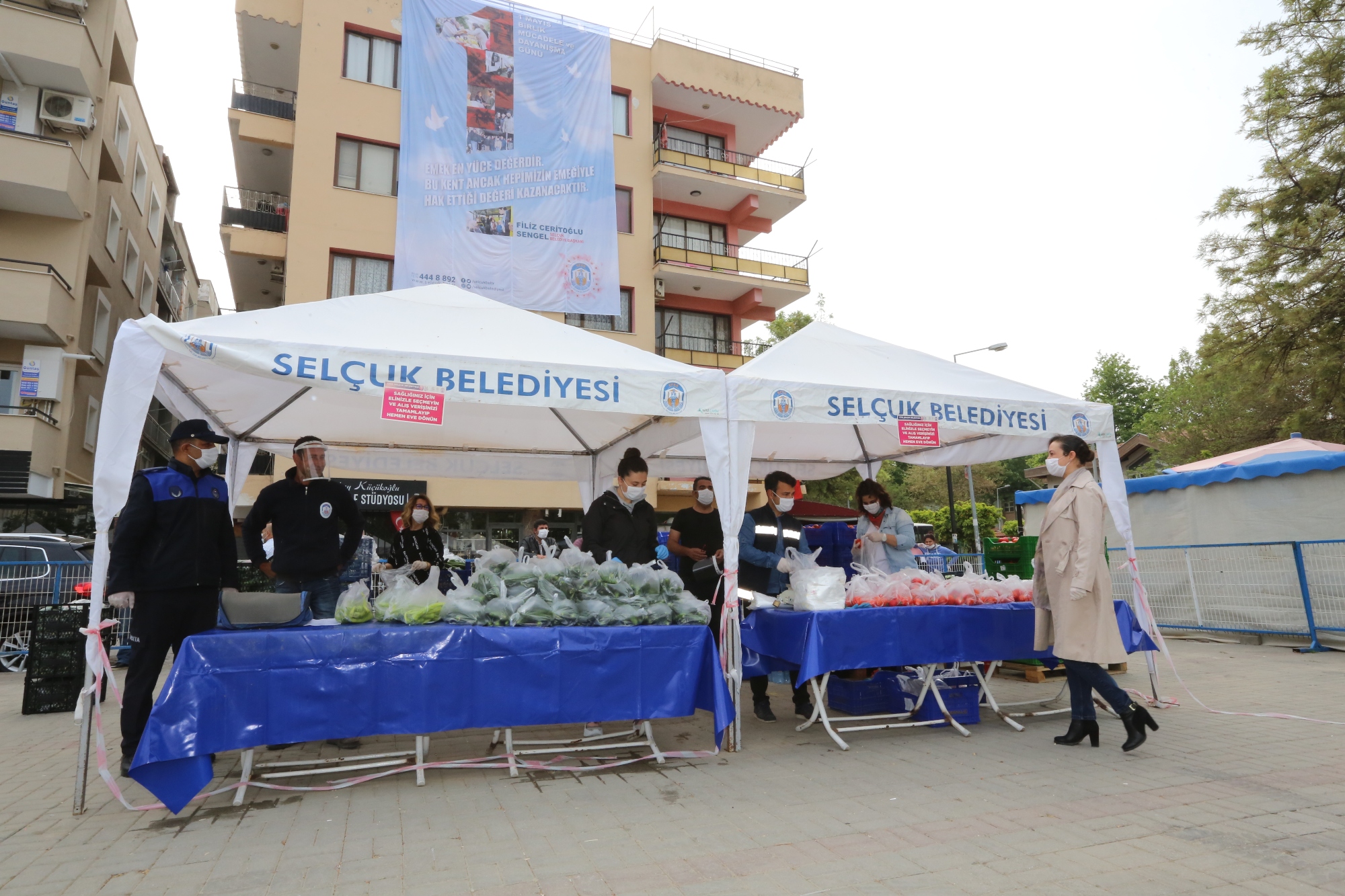 EFES SELÇUK’TA ERKEN 1 MAYIS KUTLAMASI