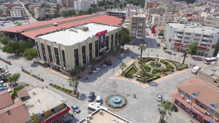 Başkan Uygur çocukları unutmadı