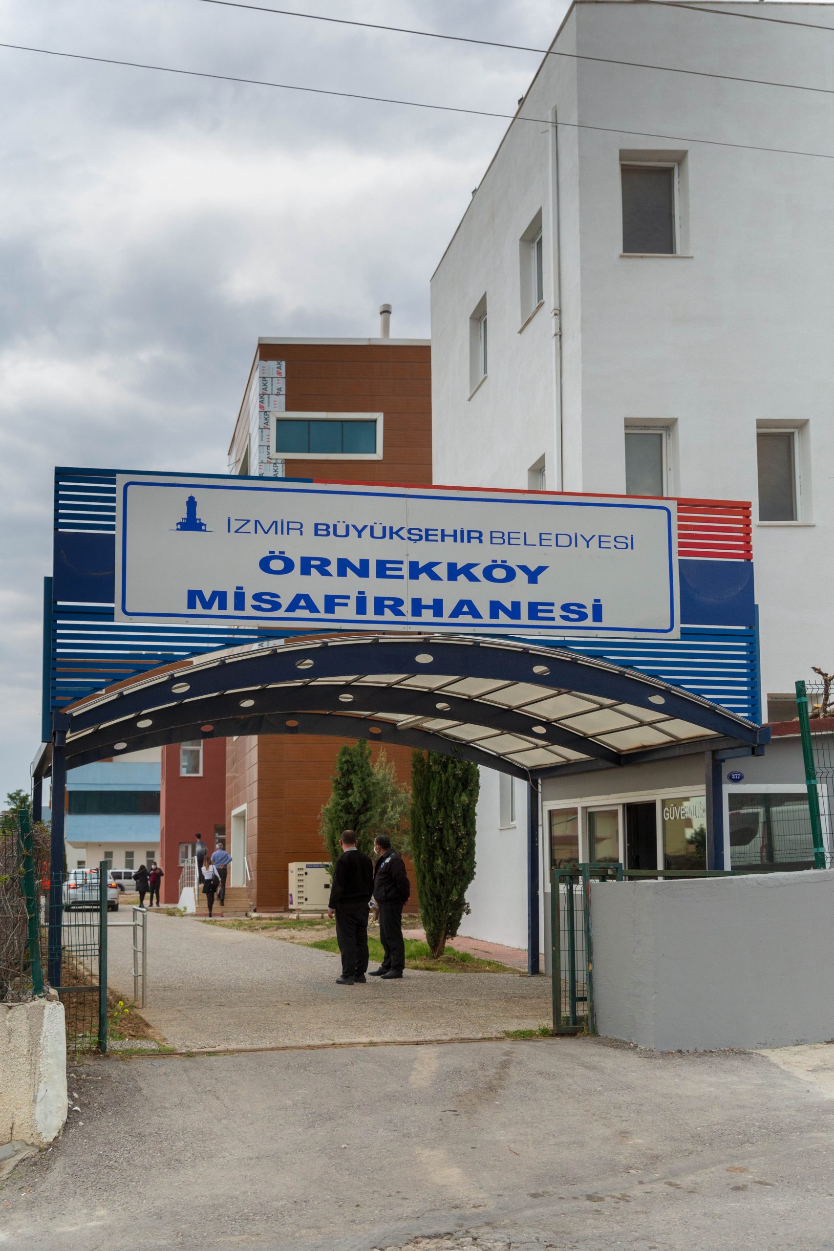Sağlık çalışanları için Örnekköy’de yüz yataklı tesis