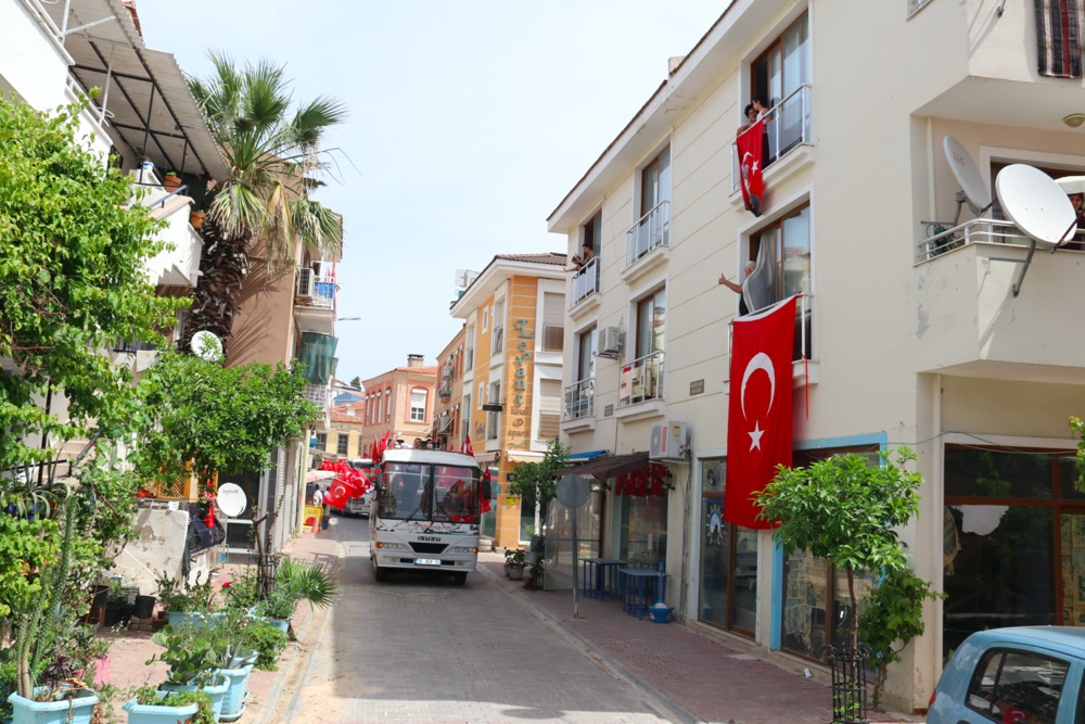 Çeşme’de 19 Mayıs coşkusu