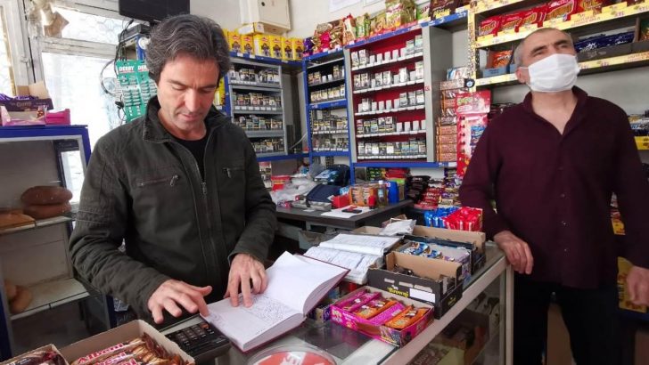 KONAK’TA VERESİYE DEFTERİ KAMPANYASI YÜZ GÜLDÜRDÜ