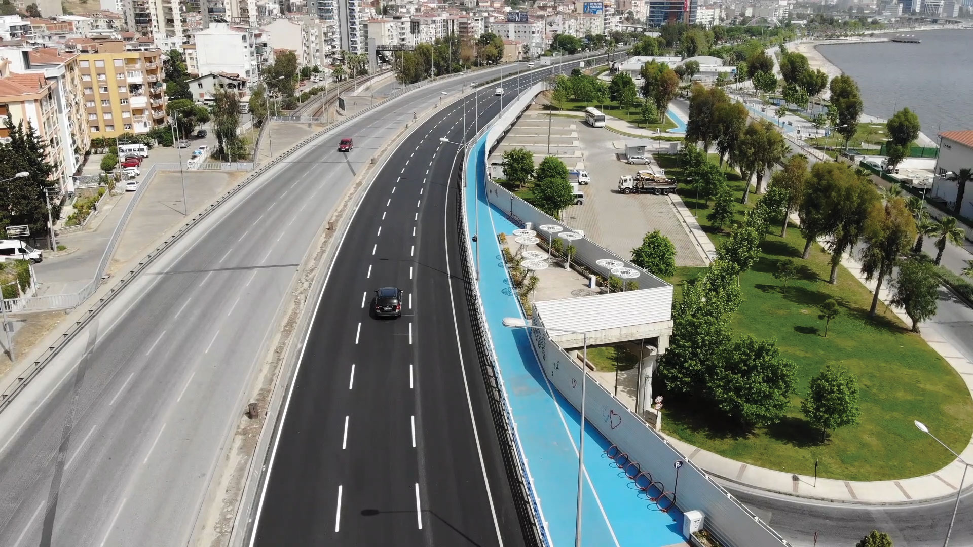 Korona günlerinde İzmir’in yollarına 418 bin ton asfalt döküldü