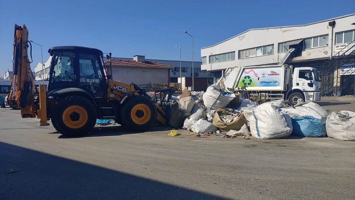 Çiğli Ata Sanayi Sitesi’nde Büyük Temizlik