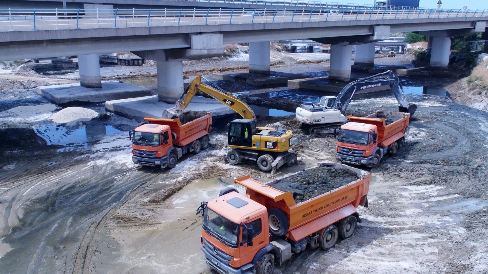 Meles ve Arap derelerinde temizlik harekâtı sürüyor